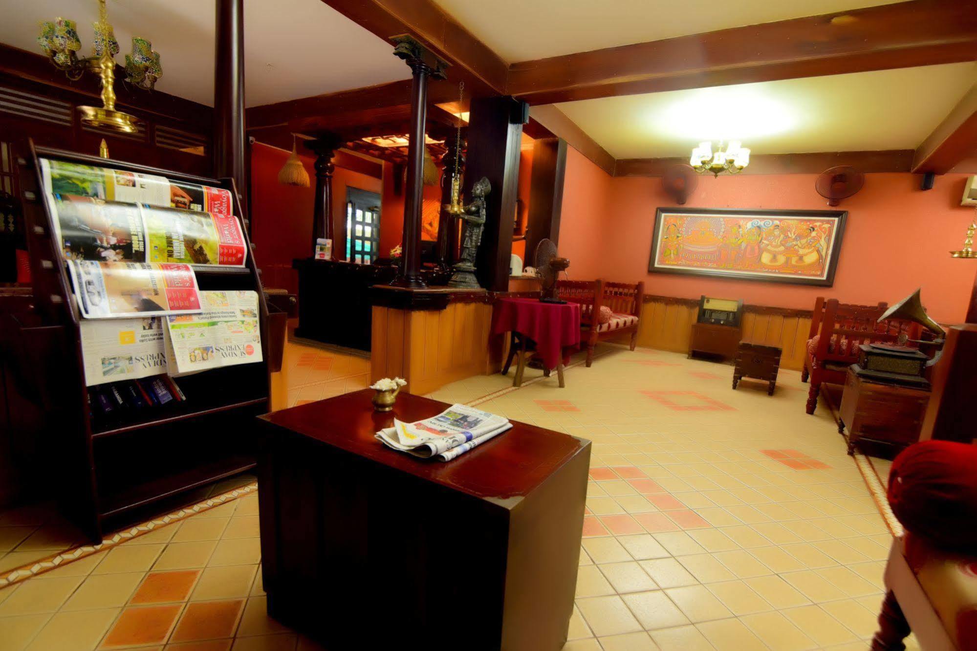 Kovalam Beach Hotel Exterior foto