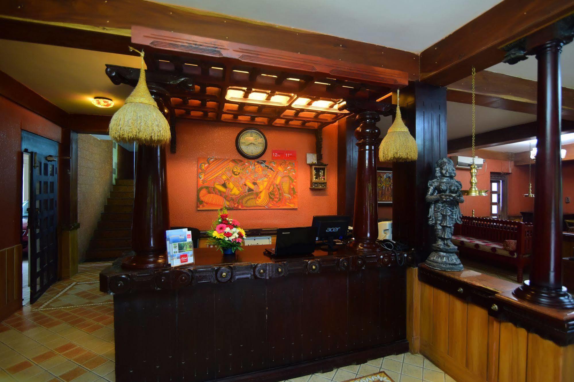 Kovalam Beach Hotel Exterior foto
