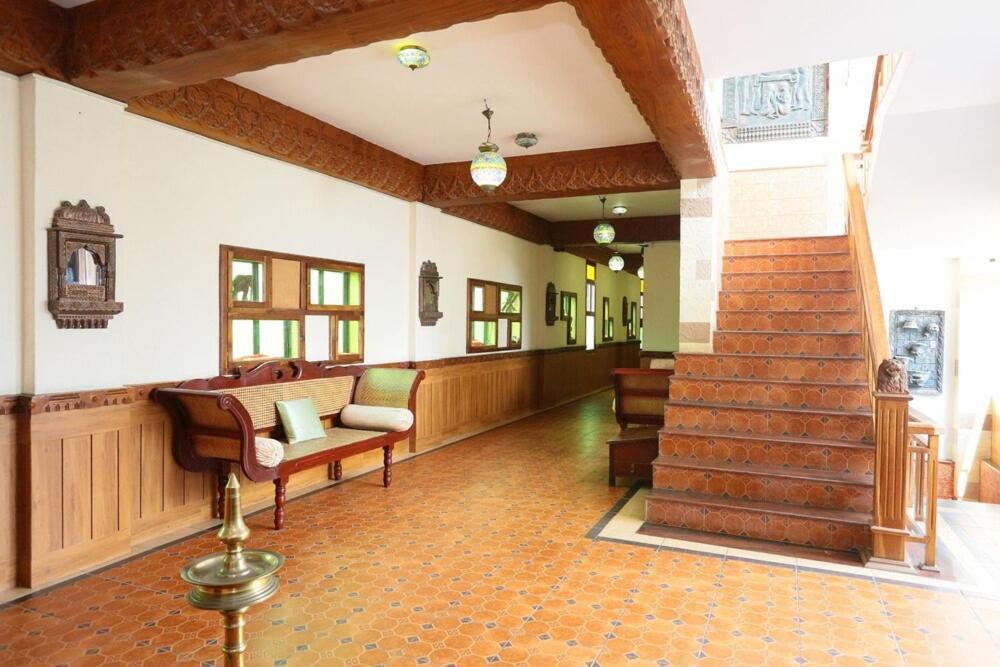 Kovalam Beach Hotel Exterior foto