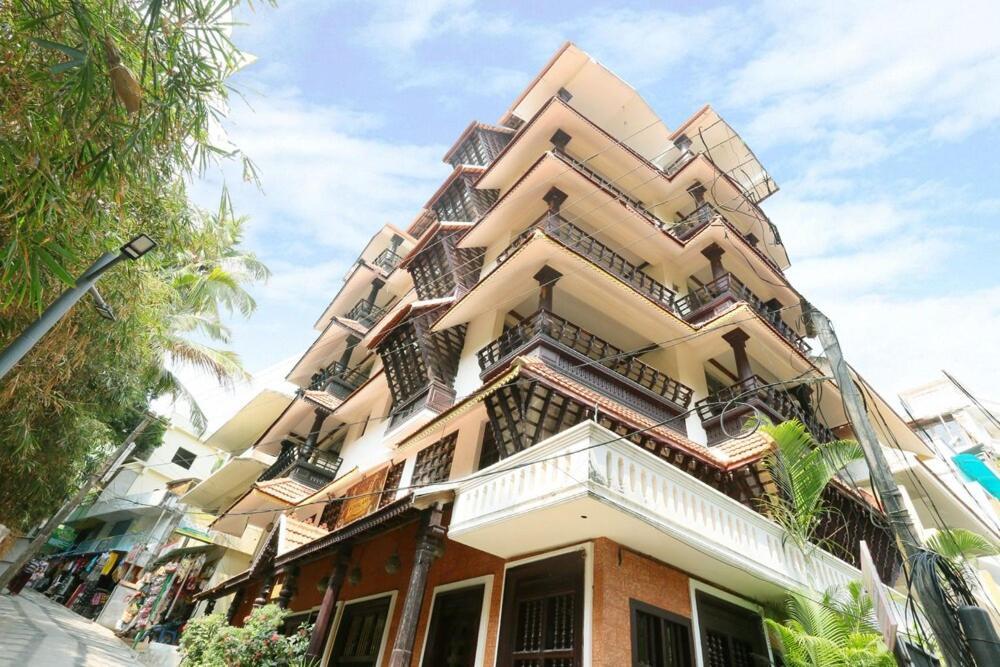 Kovalam Beach Hotel Exterior foto
